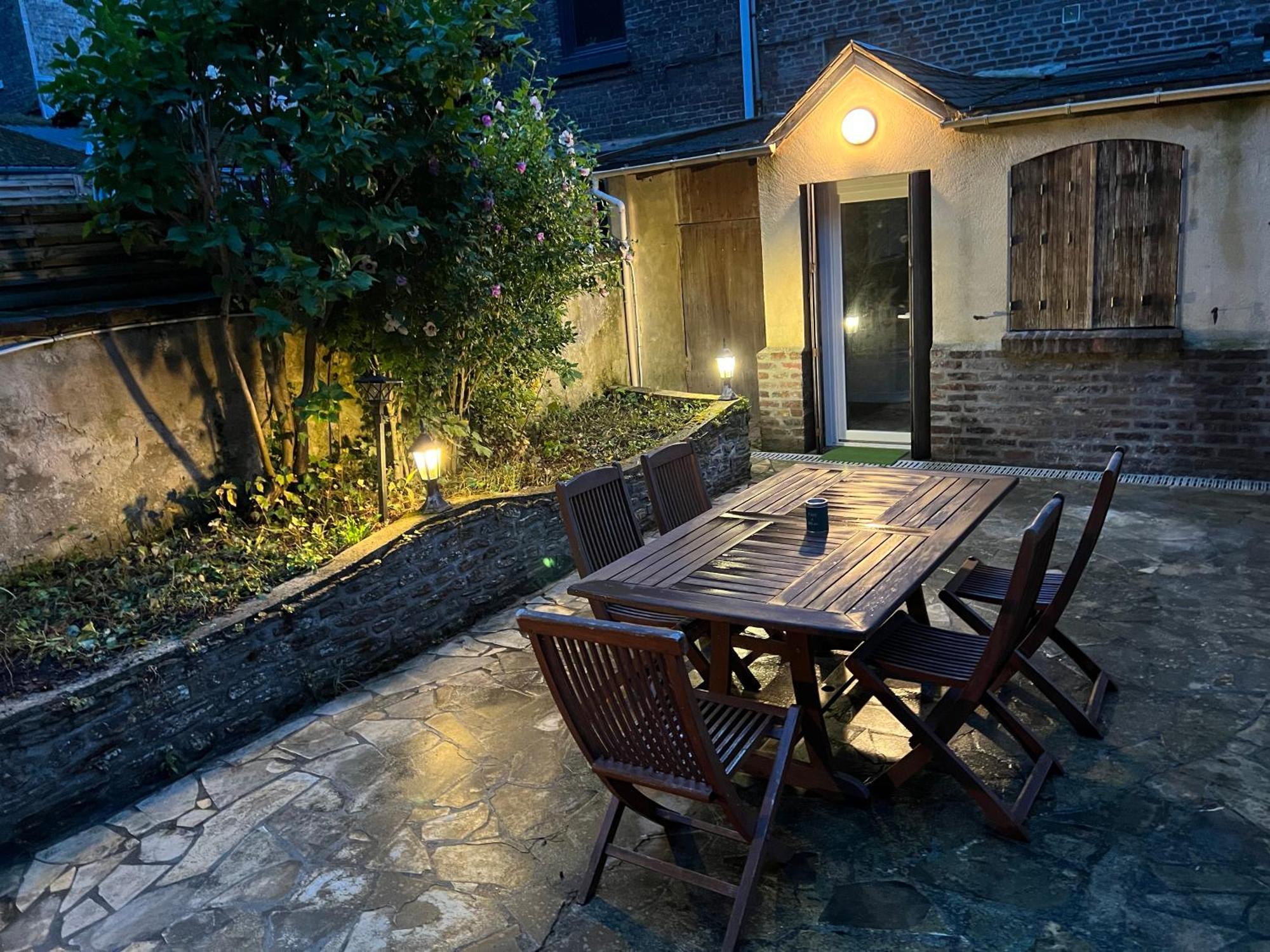 Maison De Ville A 2 Pas De Rouen Bonsecours 외부 사진